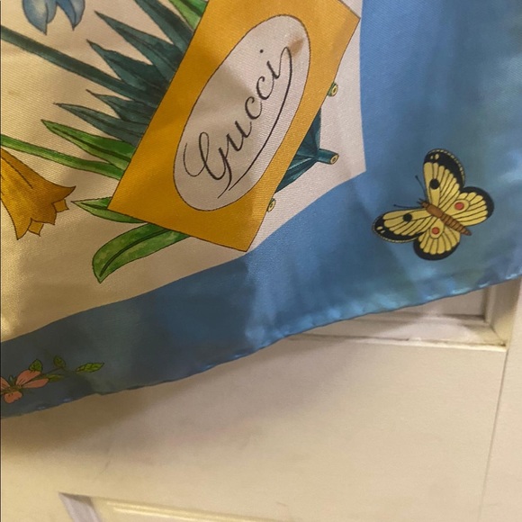 🧣 Gucci Floral silk scarf - Picture 6 of 9